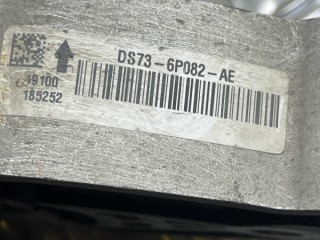 Подушка крепления КПП, ориг. номер DS736P082AE, Ford Edge 2018-2023
