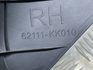 Обшивка стойки передней правой, ориг. номер 62111KK010, Toyota Hilux 2015-2020