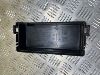 Крышка блока предохранителей Nissan Navara (D40) Пикап 2010-2015, 63564624