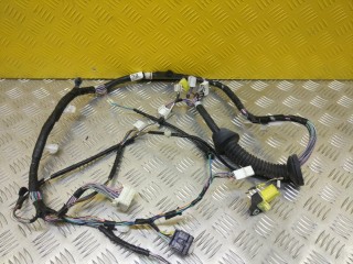 Проводка двери передняя правая, ориг. номер 82151KK520, Toyota Hilux Пикап 2015-2020