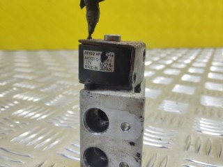 Клапан кондиционера, ориг. номер 4433100981, Toyota Hilux Пикап 2011-2015