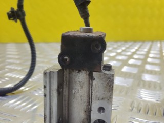 Клапан кондиционера, ориг. номер 4433100981, Toyota Hilux Пикап 2011-2015
