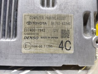 Блок управления парктрониками Toyota Rav 4 (XA50) 2018-2026, 8679242240