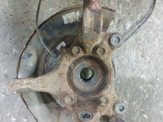 Кулак поворотный левый, ориг. номер 4321242081, Toyota Rav 4 (CA40) 2012-2015