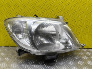 Фара правая, ориг. номер 811100K240, Toyota Hilux 2008-2011