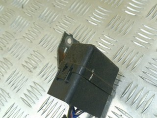Блок реле Mitsubishi L200 Пикап 2005-2006, 8565A049