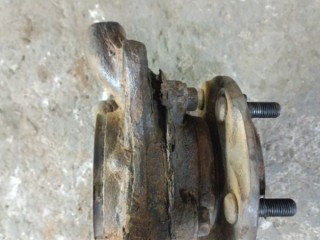 Кулак поворотный левый, ориг. номер 432120K030, Toyota Hilux Пикап 2008-2011
