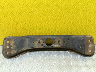 Балка под КПП Mitsubishi L200 Пикап 2006-2011, МКПП, MR995060