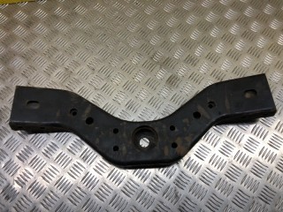 Балка под КПП Mitsubishi L200 2015-2019, МКПП, 5000B061