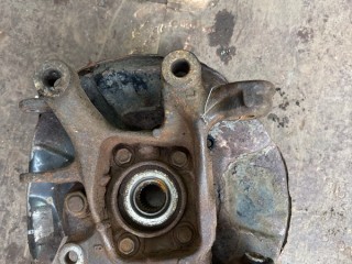 Кулак задний левый, ориг. номер 4230542020, Toyota Rav 4 (CA40) 2012-2015