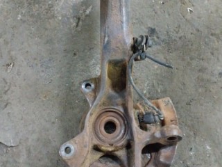 Кулак поворотный правый, ориг. номер 2H0407258D, Volkswagen Amarok 2010-2016