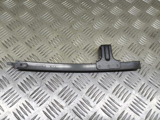 Направляющая стекла Toyota Rav 4 (CA40) 2015-2019, левый руль, 6740442040
