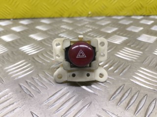 Кнопка аварийной сигнализации Mitsubishi L200 Пикап 2006-2011, MN123974