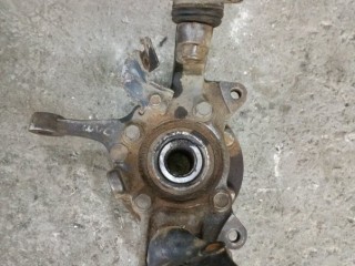 Кулак поворотный правый Mitsubishi L200 Пикап 2006-2011, MR992368