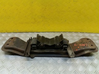Балка под КПП Mitsubishi L200 Пикап 2006-2011, МКПП, MR995060