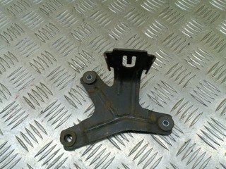 Кронштейн, ориг. номер 4436060290, Toyota Land Cruiser 200 2012-2015