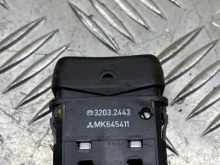 Кнопка обогрева зеркал, ориг. номер MK645411, Mitsubishi Fuso Canter Грузовой 2010-2026