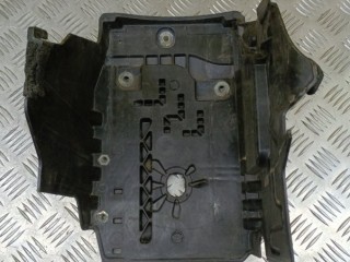 Полка аккумулятора Land Rover Range Rover Evoque I 2015-2018, LR023753