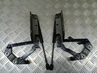 Петля капота Land Rover Range Rover Evoque I 2015-2018, LR001562