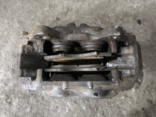 Суппорт передний левый, ориг. номер 4775071010, Toyota Hilux Пикап 2011-2015