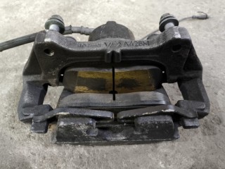 Суппорт передний левый, ориг. номер LR061370, Land Rover Range Rover Evoque I 2015-2018