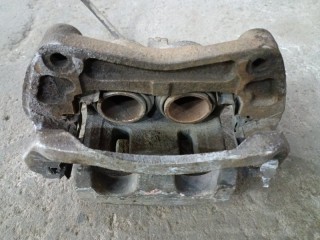 Суппорт передний правый, ориг. номер 41001EB32A, Nissan Pathfinder (R51M) 2004-2010
