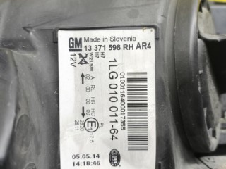 Фара правая, ориг. номер 13371598, Opel Astra J 2009-2012