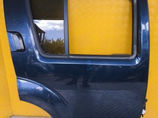 Стеклоподъемник электр. задний правый, ориг. номер 82700EB300, Nissan Pathfinder (R51M) Внедорожник 2004-2010