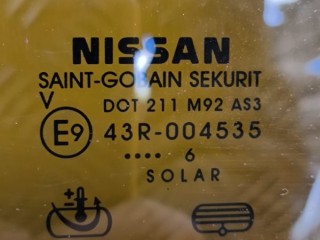 Стекло двери задней левой (форточка), ориг. номер 82263EB33A, Nissan Pathfinder (R51M) Внедорожник 2004-2010