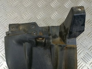 Брызговик передний левый Mitsubishi L200 2006-2011, MN117447