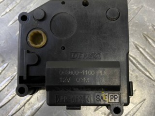 Моторчик заслонки печки Toyota Land Cruiser 200 2007-2012, 4.5 л, АКПП, 0638001100