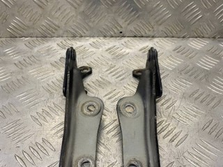 Петля капота Mitsubishi Pajero Sport II Внедорожник 2008-2013, MR473530