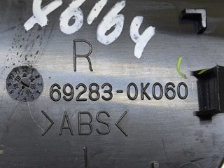 Пластик салона, ориг. номер 692830K060, Toyota Hilux Пикап 2020-2026