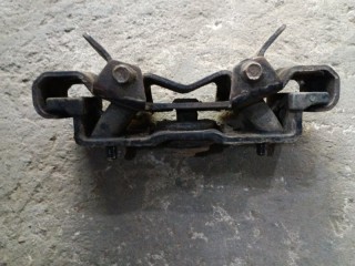 Подушка крепления КПП, ориг. номер MR992717, Mitsubishi L200 Пикап 2006-2011
