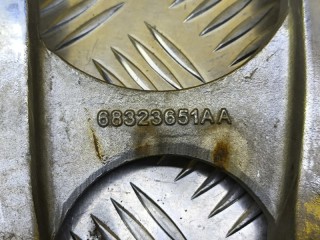 Крюк буксировочный, ориг. номер 68323651AA, Dodge RAM V Пикап 2019-2026