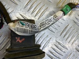 Проводка двери, ориг. номер MN138703, Mitsubishi L200 Пикап 2005-2006