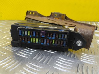 Блок предохранителей Toyota Tundra II Пикап 2006-2009, 827300C080