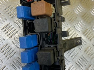 Блок реле Nissan Navara (D40) Пикап 2005-2010, 2438351E01