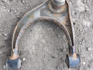 Рычаг передний левый, ориг. номер 486300C010, Toyota Tundra II Пикап 2006-2009