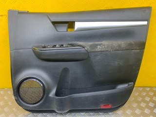 Обшивка двери передняя правая, ориг. номер 676100KD00, Toyota Hilux Пикап 2020-2026