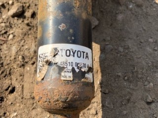 Стойка передняя, ориг. номер 485100K800, Toyota Hilux Пикап 2020-2026