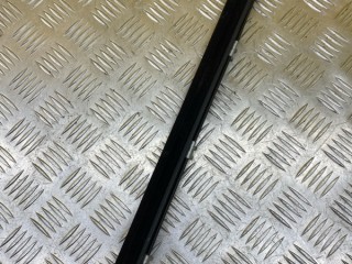 Уплотнитель стекла двери (бархотка) Land Rover Range Rover Sport I 2009-2013, CGE000922