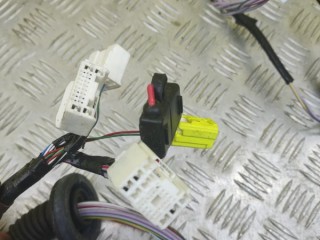 Проводка двери, ориг. номер 82152KK420, Toyota Hilux Пикап 2015-2020