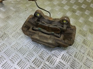 Суппорт передний правый, ориг. номер 477300K350, Toyota Hilux Пикап 2015-2020