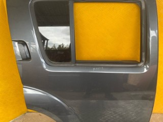 Стекло двери задней правой Nissan Pathfinder (R51M) 2004-2010, левый руль, 82300EB33A