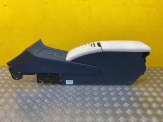 Подлокотник Zeekr 007, левый руль, 6608127676PA8