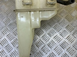 Бачок расширительный, ориг. номер 164700L121, Toyota Hilux Пикап 2015-2020