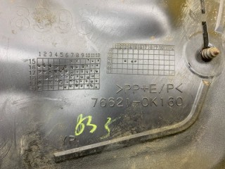 Брызговик передний правый, ориг. номер 766210K160, Toyota Hilux Пикап 2020-2026