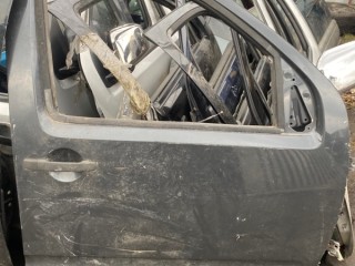 Дверь передняя правая, ориг. номер 80100EB330, Nissan Navara (D40) 2005-2010