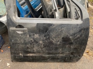 Дверь передняя правая, ориг. номер 80100EB330, Nissan Navara (D40) 2005-2010